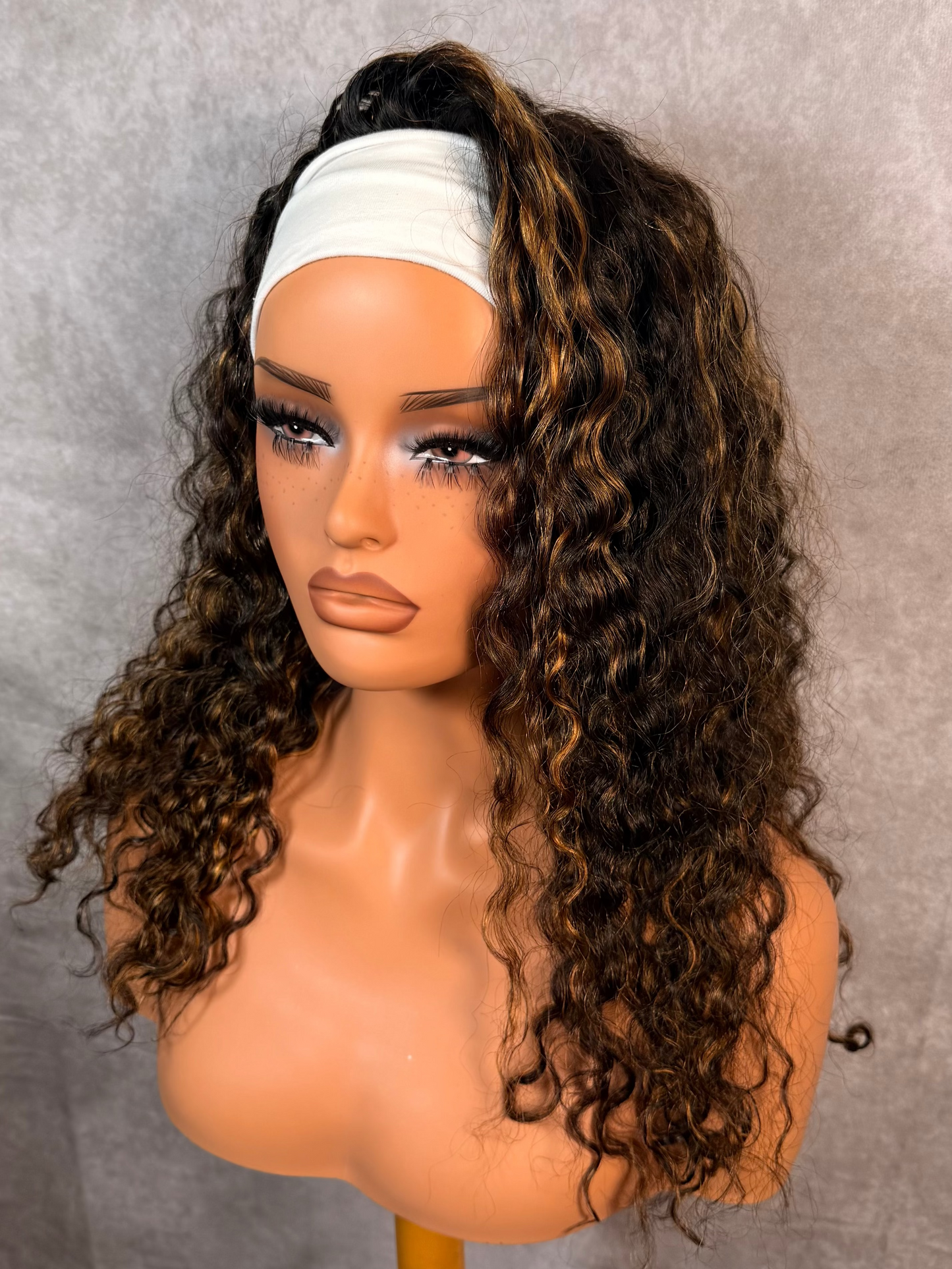Unit #009 Highlight Deep Curly 22”