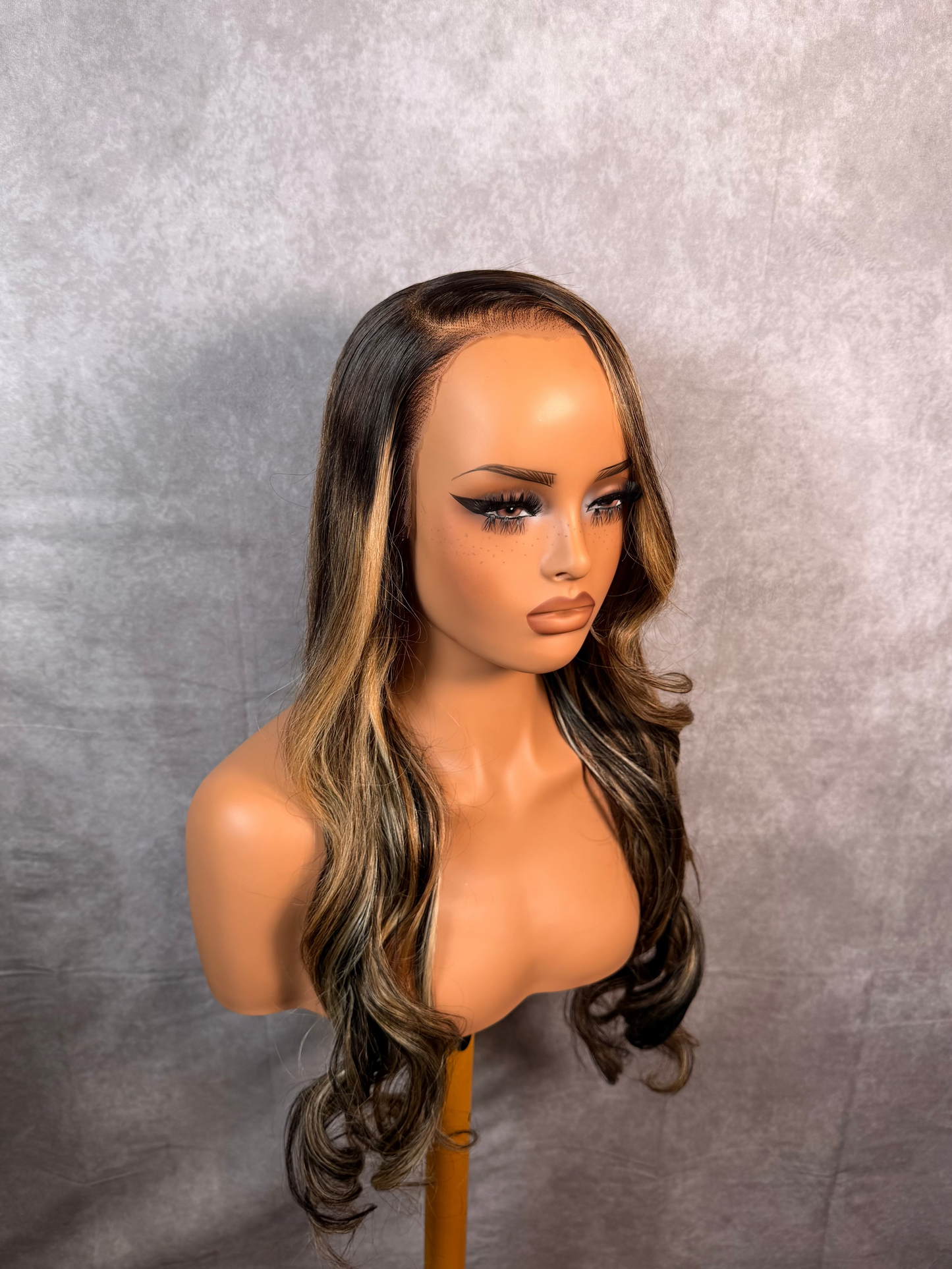 Unit #002 Balayage With Blonde Highlights  26” Side Part 13x6 HD Lace Glueless