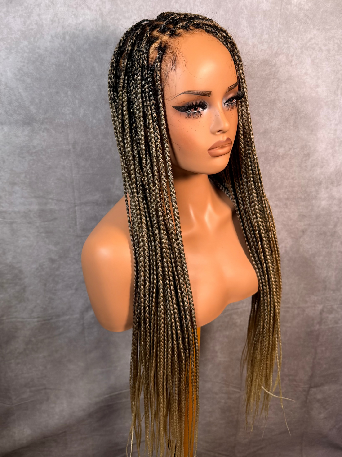 Unit #007 Brown & Blonde Knotless Braided Wig 26” glueless