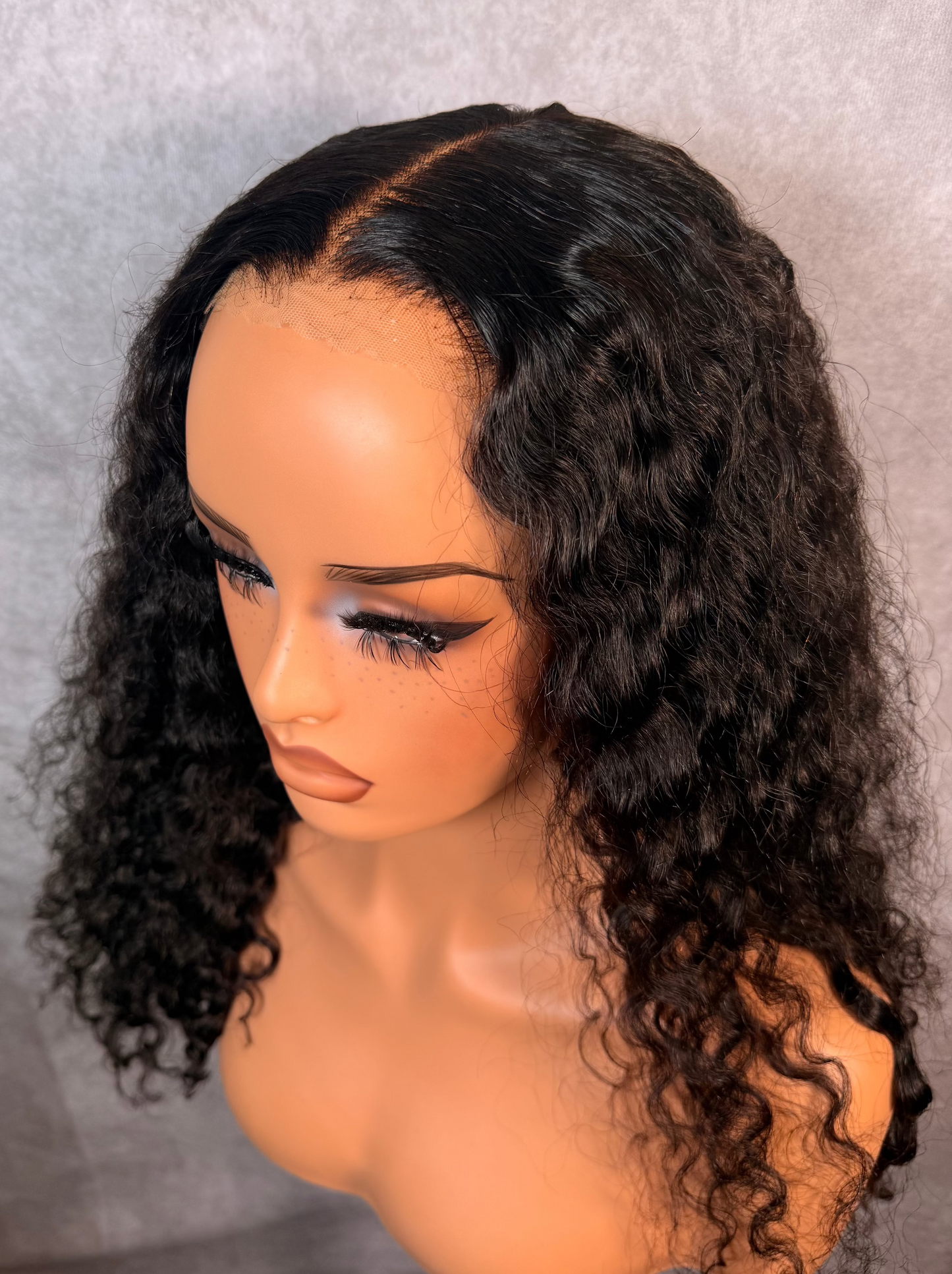 Unit #008 Closure Wig Deep Curly / Deep Wave 24” Natural Black Middle Part