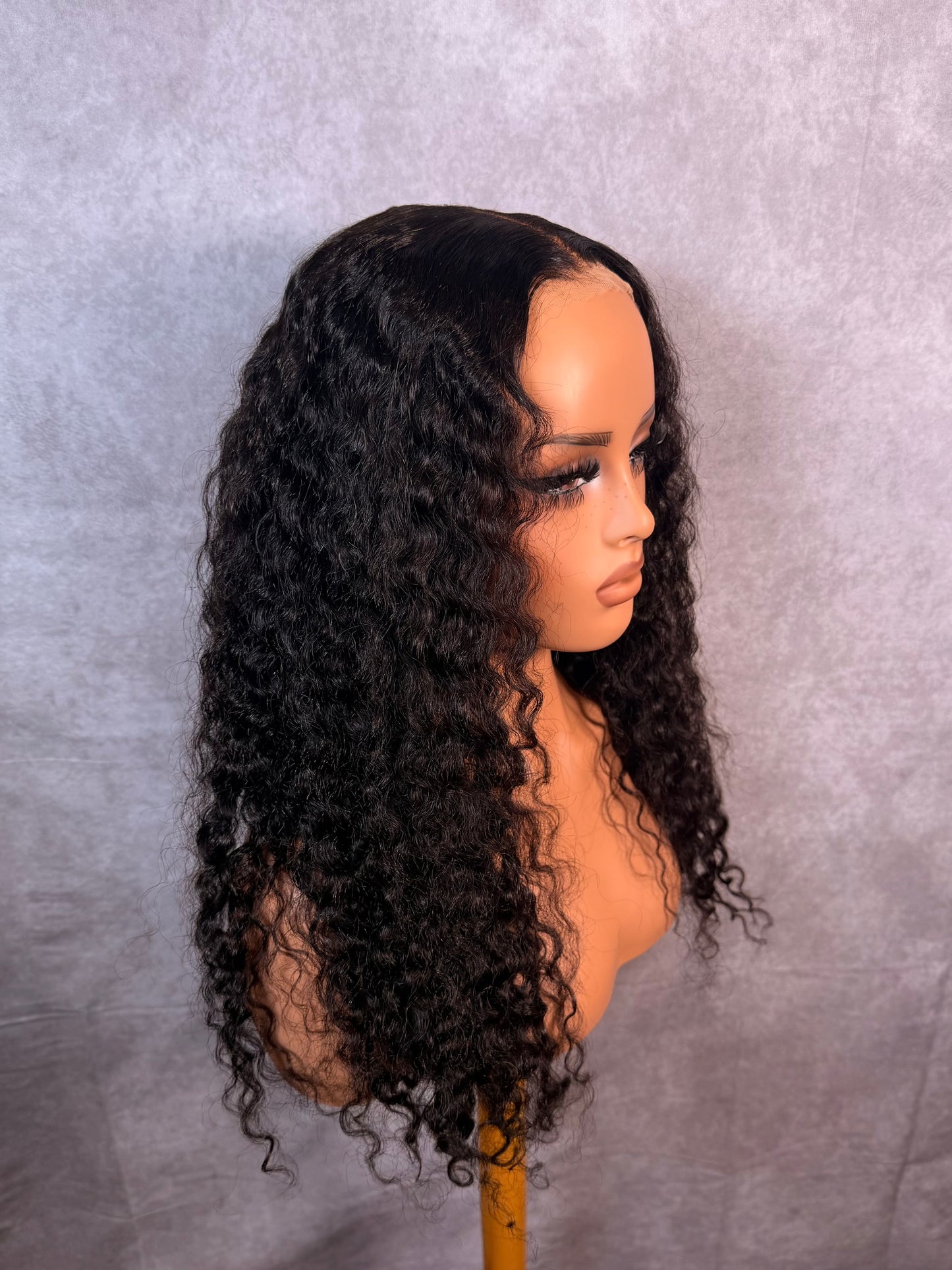 Unit #008 Closure Wig Deep Curly / Deep Wave 24” Natural Black Middle Part