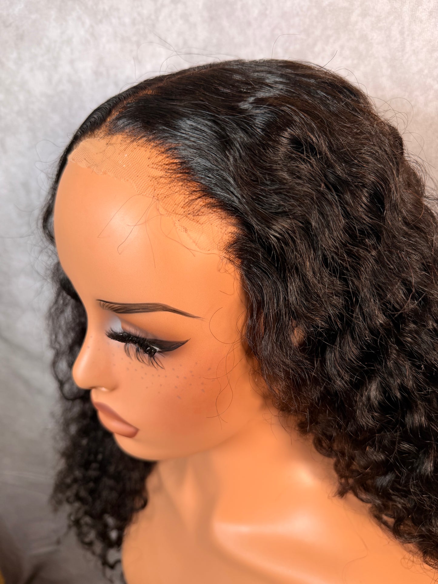 Unit #008 Closure Wig Deep Curly / Deep Wave 24” Natural Black Middle Part